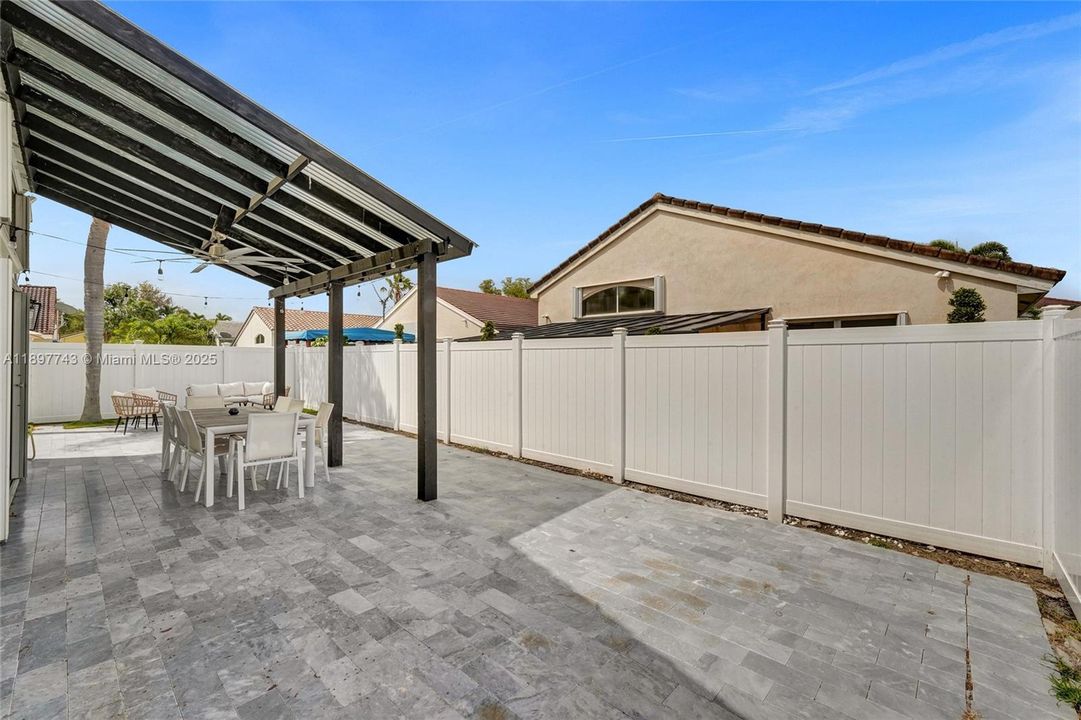 For Sale: $849,000 (4 beds, 2 baths, 1852 Square Feet)