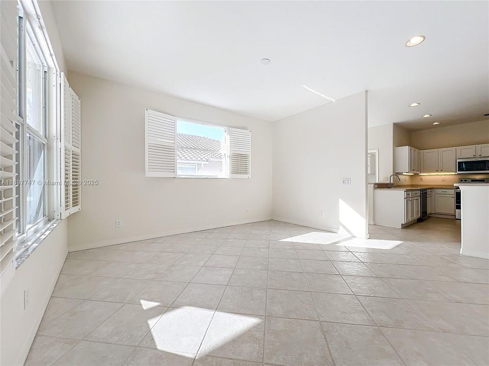 For Rent: $4,295 (3 beds, 2 baths, 1825 Square Feet)