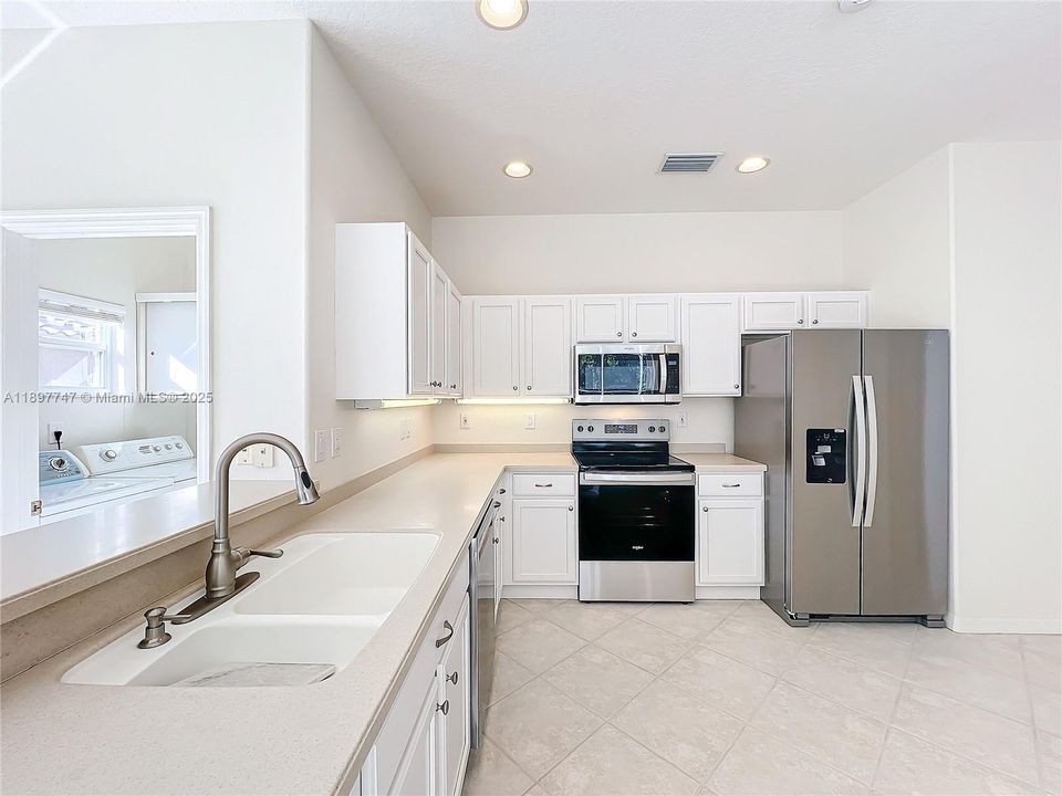 For Rent: $4,295 (3 beds, 2 baths, 1825 Square Feet)