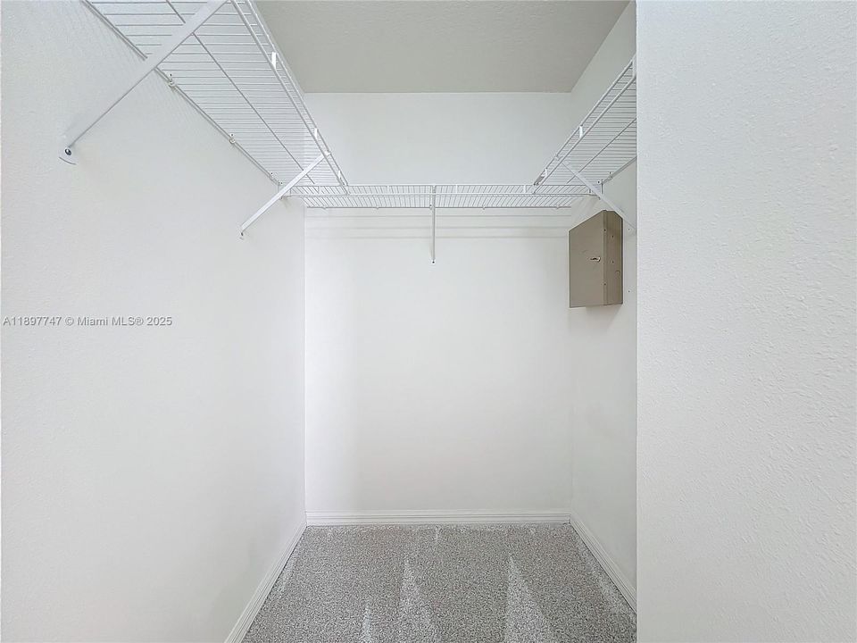 For Rent: $4,295 (3 beds, 2 baths, 1825 Square Feet)