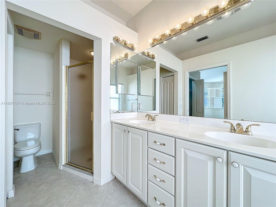 For Rent: $4,295 (3 beds, 2 baths, 1825 Square Feet)