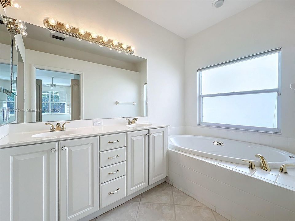 For Rent: $4,295 (3 beds, 2 baths, 1825 Square Feet)