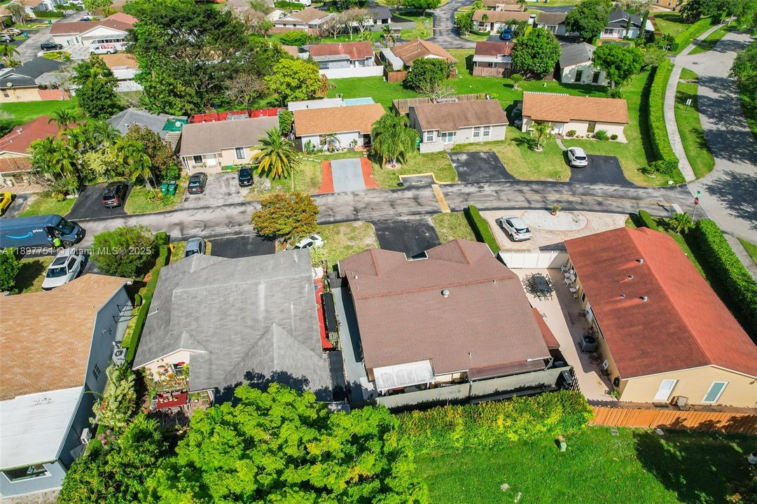 待售: $549,000 (2 贝兹, 2 浴室, 1255 平方英尺)