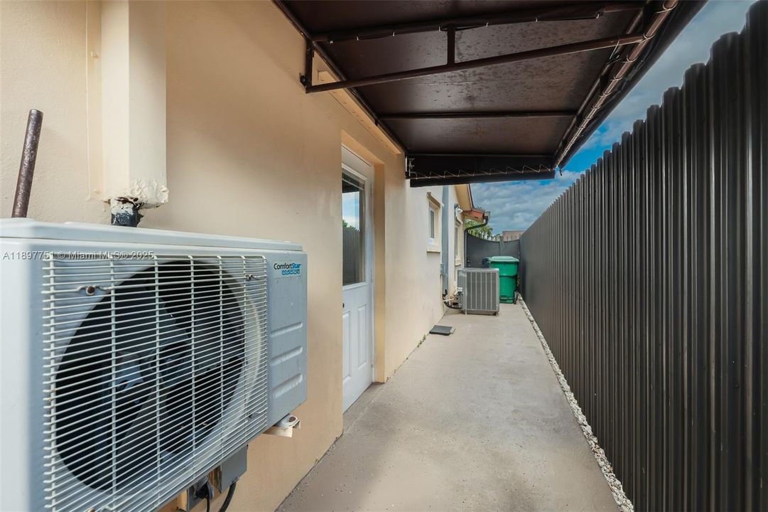 待售: $549,000 (2 贝兹, 2 浴室, 1255 平方英尺)