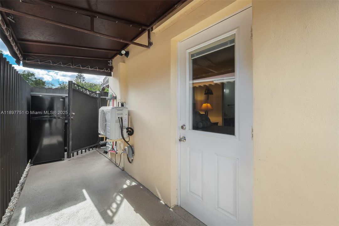 待售: $549,000 (2 贝兹, 2 浴室, 1255 平方英尺)