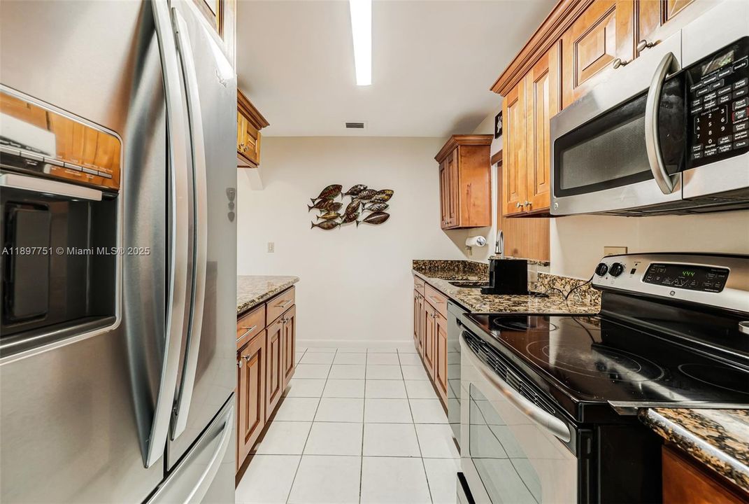 待售: $549,000 (2 贝兹, 2 浴室, 1255 平方英尺)