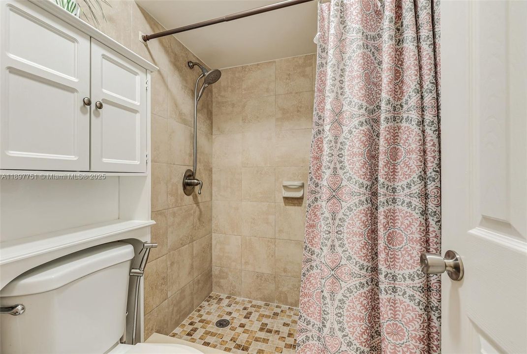 待售: $549,000 (2 贝兹, 2 浴室, 1255 平方英尺)