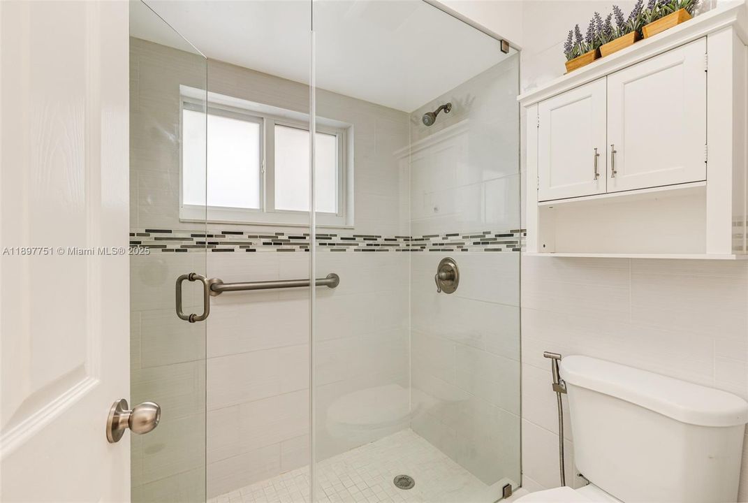 待售: $549,000 (2 贝兹, 2 浴室, 1255 平方英尺)