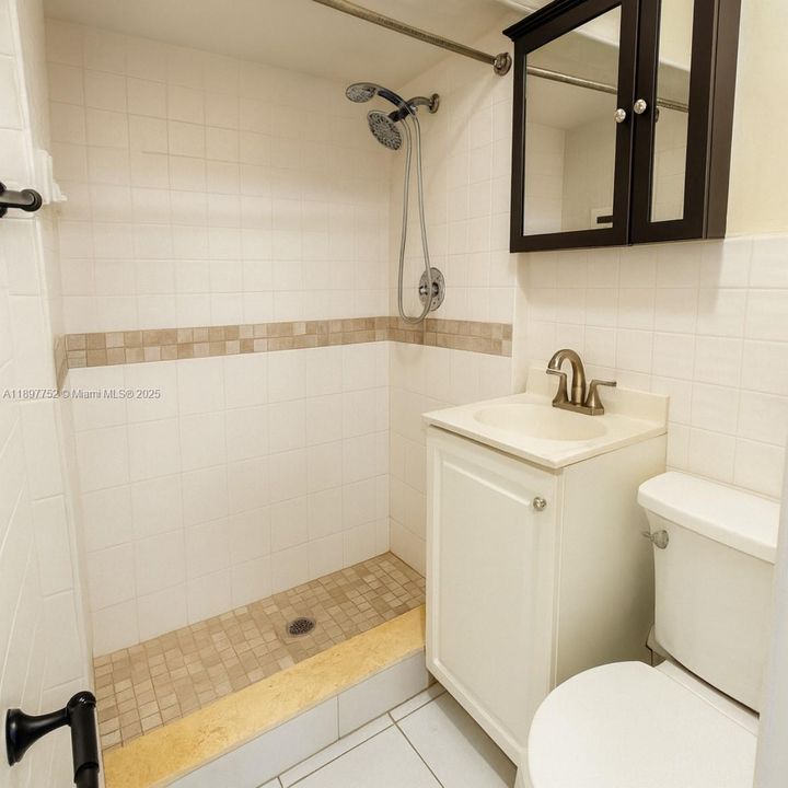 En Renta: $1,350 (1 camas, 1 baños, 1032 Pies cuadrados)