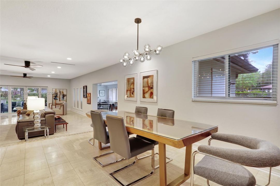 For Rent: $4,200 (3 beds, 3 baths, 2480 Square Feet)