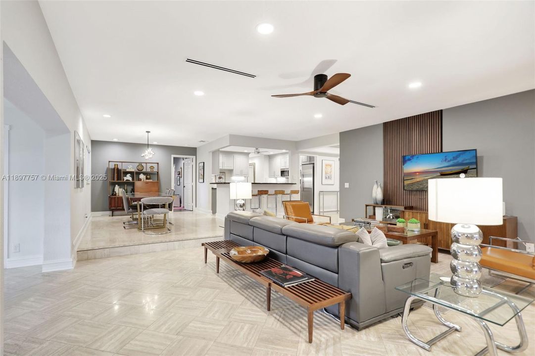 For Rent: $4,200 (3 beds, 3 baths, 2480 Square Feet)