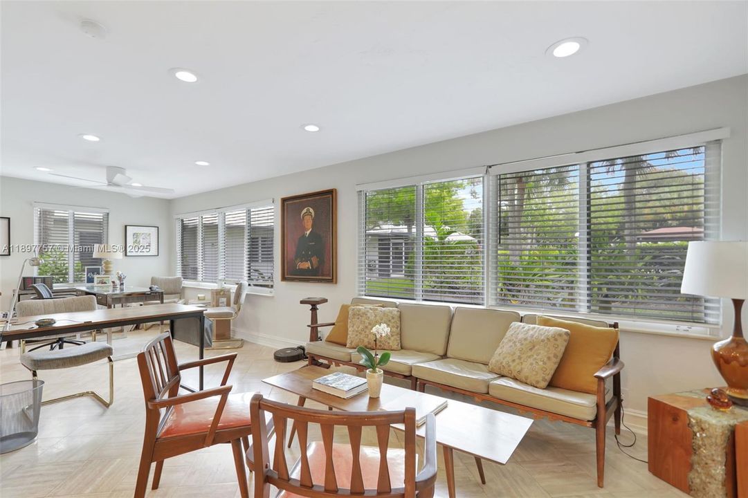 For Rent: $4,200 (3 beds, 3 baths, 2480 Square Feet)