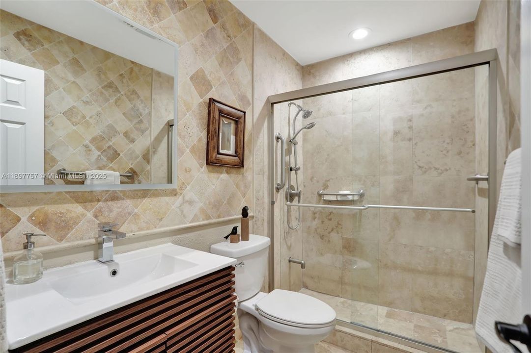 For Rent: $4,200 (3 beds, 3 baths, 2480 Square Feet)