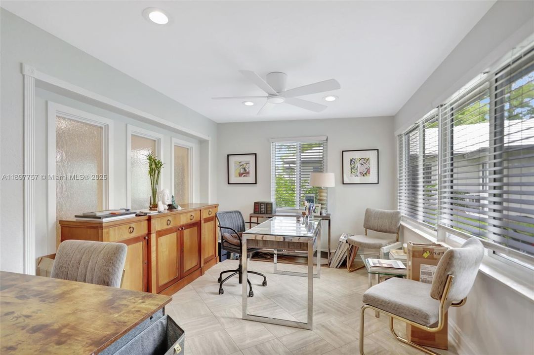 For Rent: $4,200 (3 beds, 3 baths, 2480 Square Feet)