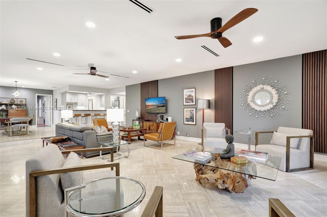 For Rent: $4,200 (3 beds, 3 baths, 2480 Square Feet)