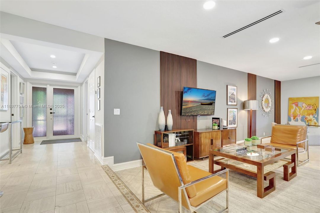 For Rent: $4,200 (3 beds, 3 baths, 2480 Square Feet)