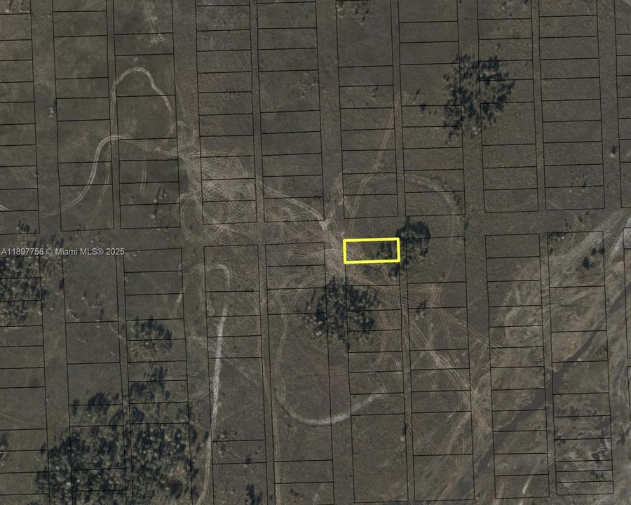 На продажу: $30,000 (0.17 acres)