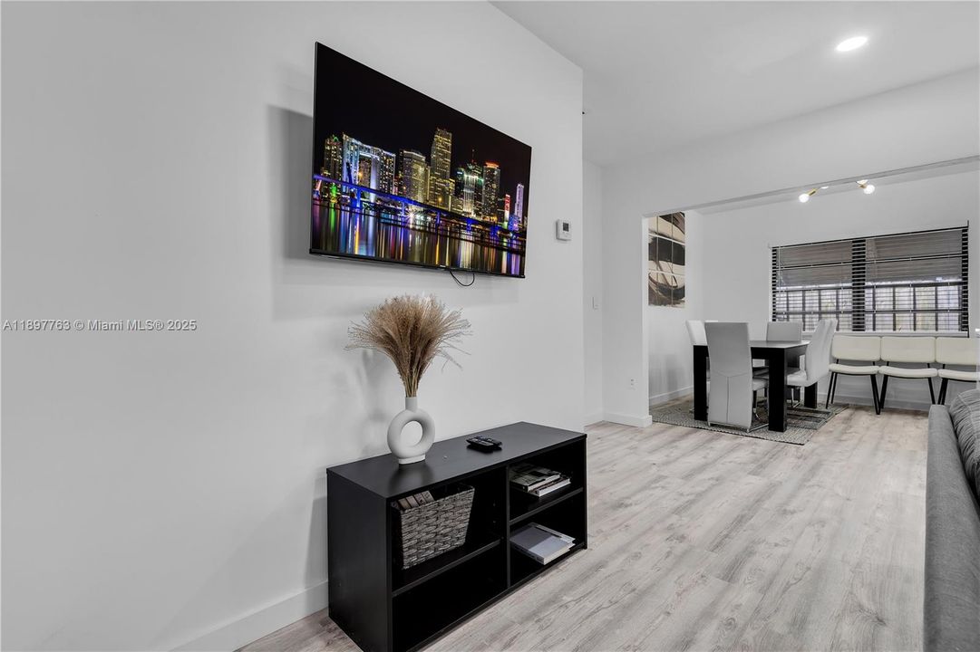 For Sale: $1,200,000 (4 beds, 3 baths, 2249 Square Feet)