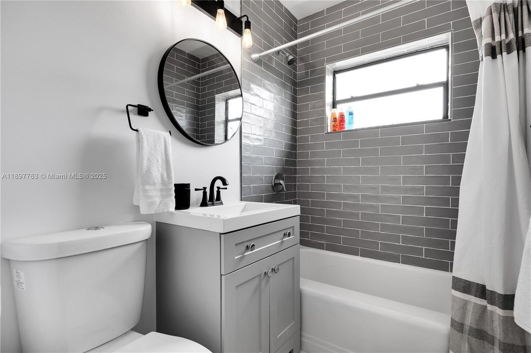 For Sale: $1,200,000 (4 beds, 3 baths, 2249 Square Feet)