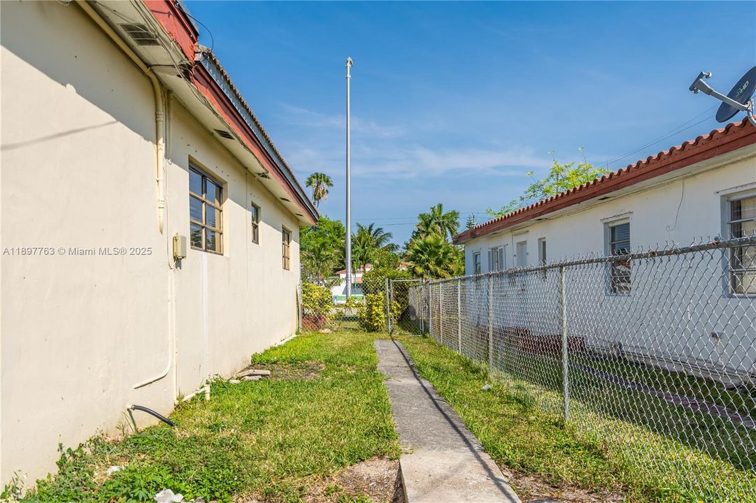 For Sale: $1,200,000 (4 beds, 3 baths, 2249 Square Feet)