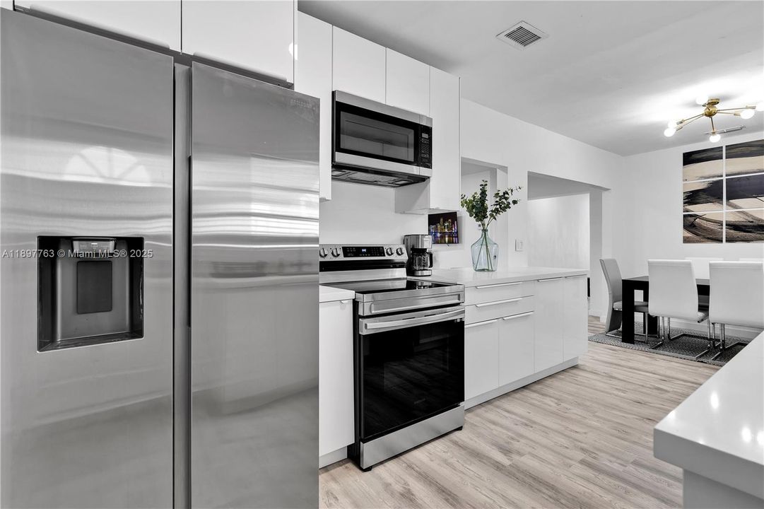 For Sale: $1,200,000 (4 beds, 3 baths, 2249 Square Feet)