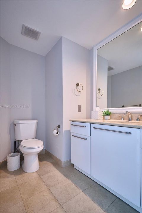 Recently Rented: $7,300 (2 beds, 3 baths, 2115 Square Feet)