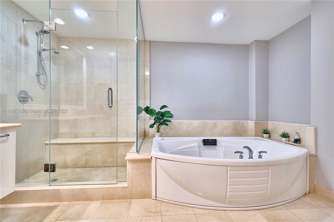 Recently Rented: $7,300 (2 beds, 3 baths, 2115 Square Feet)