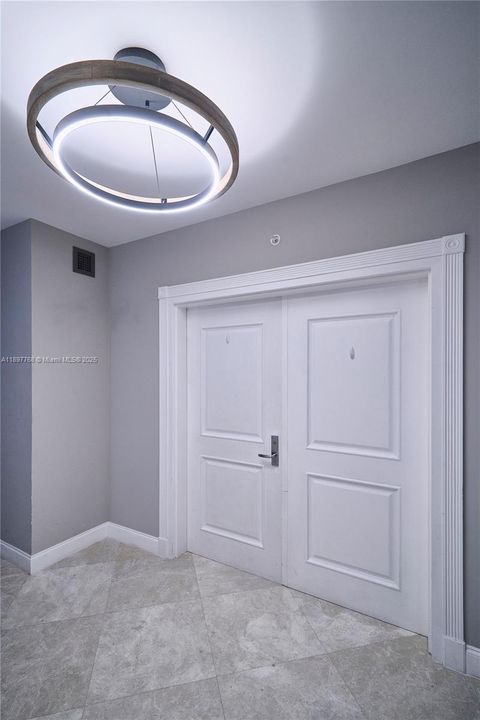 Recently Rented: $7,300 (2 beds, 3 baths, 2115 Square Feet)