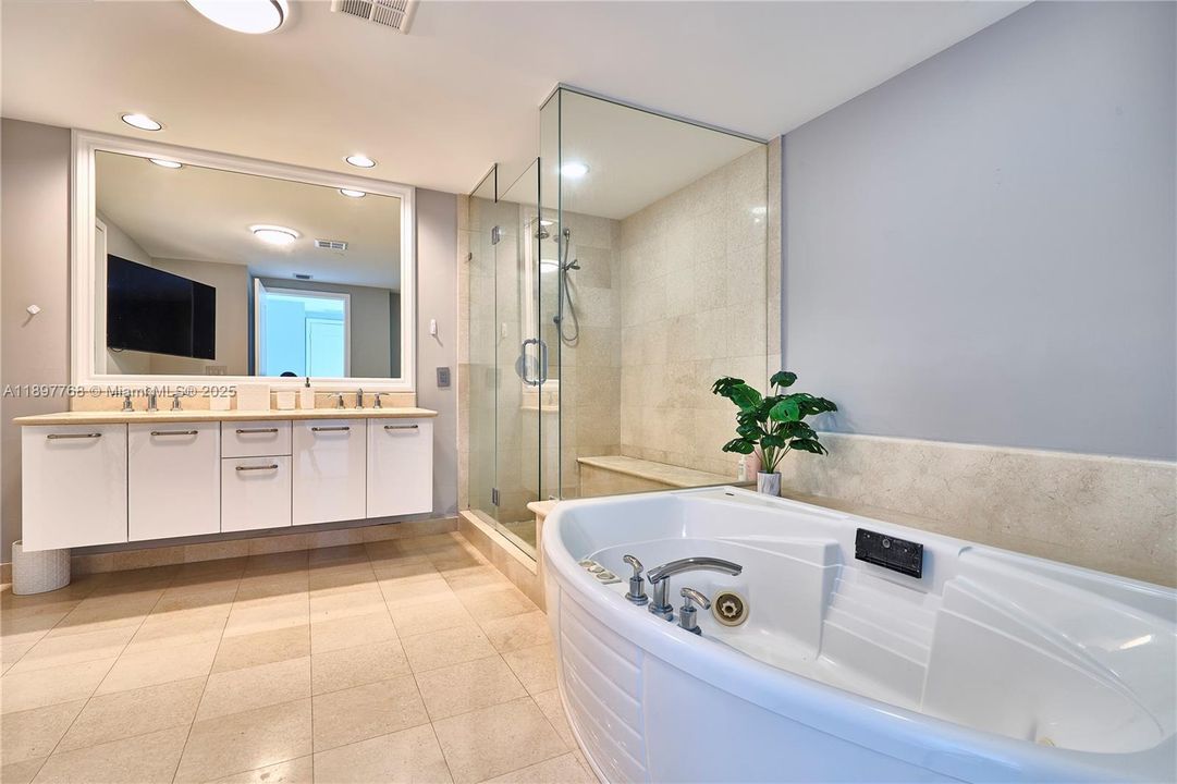 Recently Rented: $7,300 (2 beds, 3 baths, 2115 Square Feet)