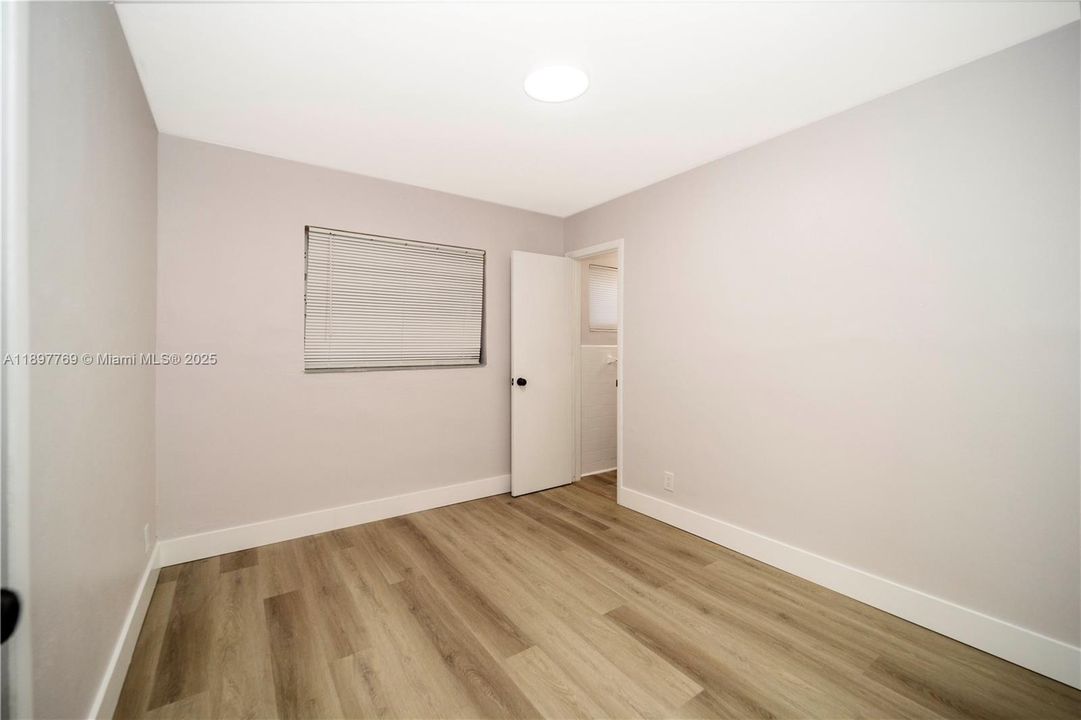 For Sale: $469,000 (4 beds, 2 baths, 1209 Square Feet)