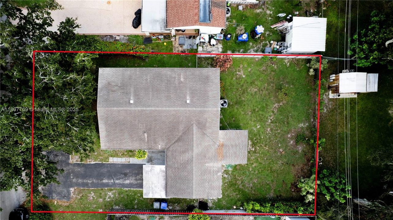 For Sale: $469,000 (4 beds, 2 baths, 1209 Square Feet)