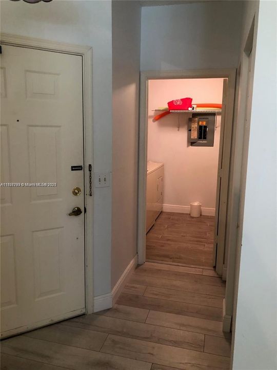 For Sale: $480,000 (3 beds, 2 baths, 1747 Square Feet)