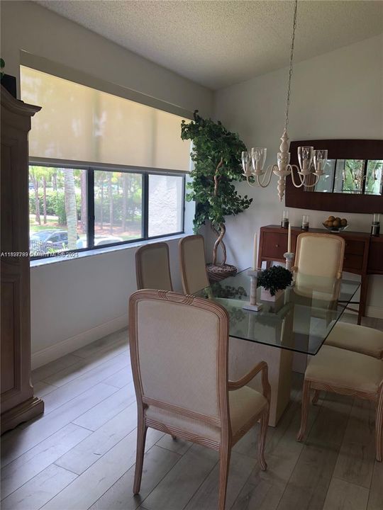 For Sale: $480,000 (3 beds, 2 baths, 1747 Square Feet)