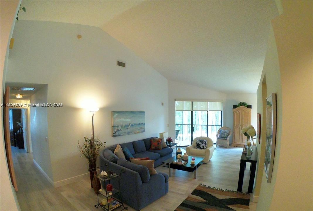 For Sale: $480,000 (3 beds, 2 baths, 1747 Square Feet)