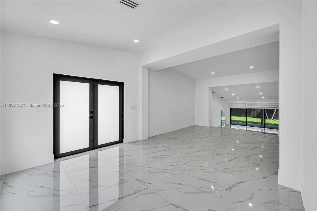 Active With Contract: $840,000 (4 beds, 3 baths, 2241 Square Feet)