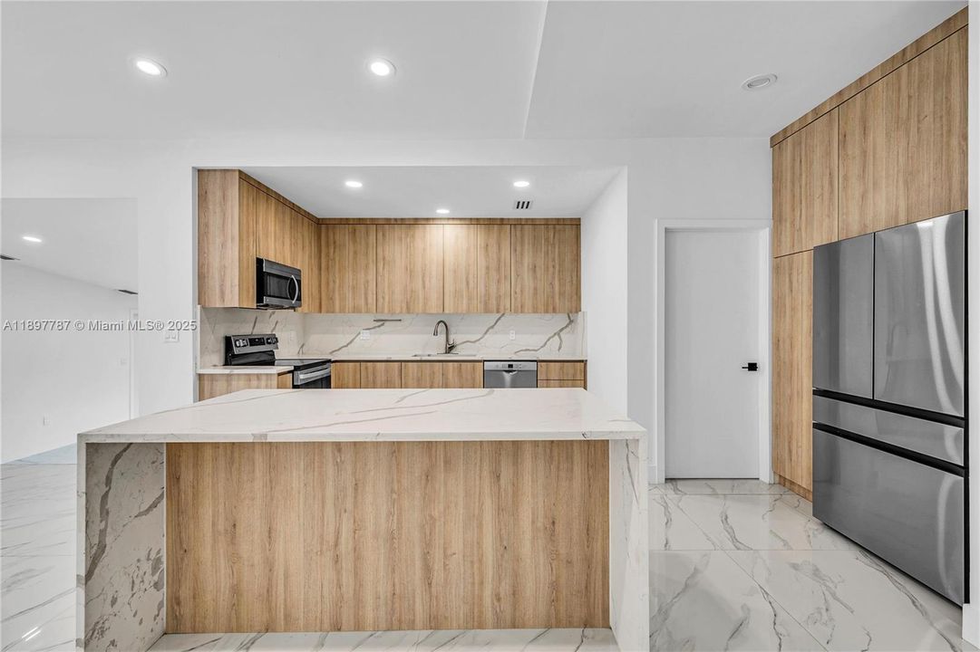 Active With Contract: $840,000 (4 beds, 3 baths, 2241 Square Feet)