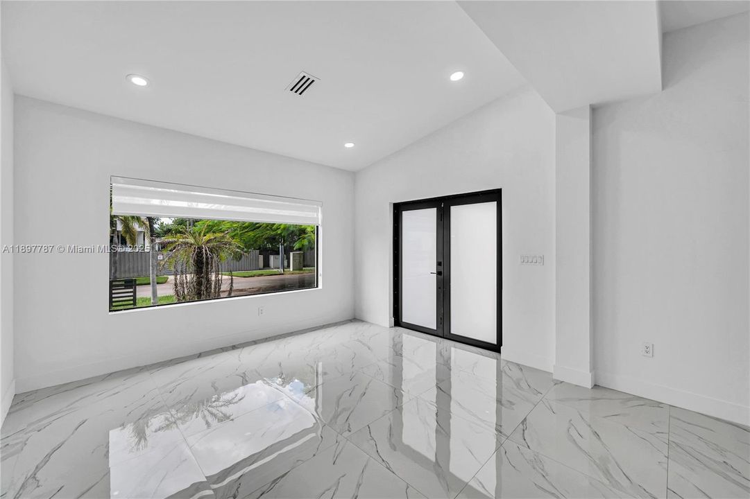 Active With Contract: $840,000 (4 beds, 3 baths, 2241 Square Feet)