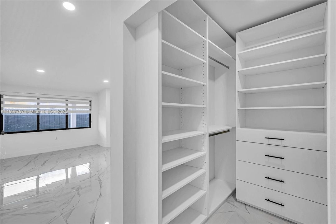 Active With Contract: $840,000 (4 beds, 3 baths, 2241 Square Feet)