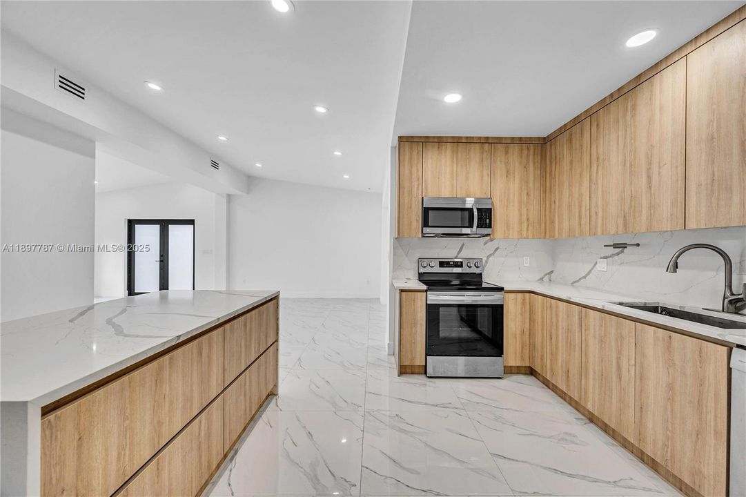 Active With Contract: $840,000 (4 beds, 3 baths, 2241 Square Feet)