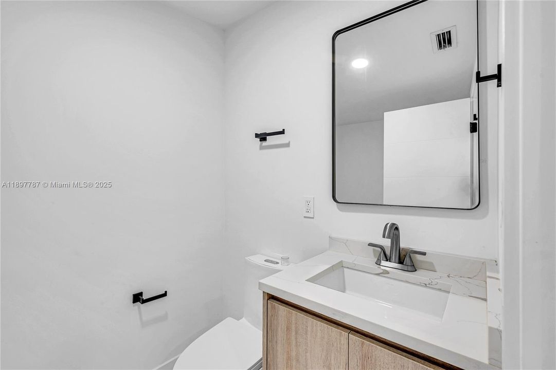 Active With Contract: $840,000 (4 beds, 3 baths, 2241 Square Feet)