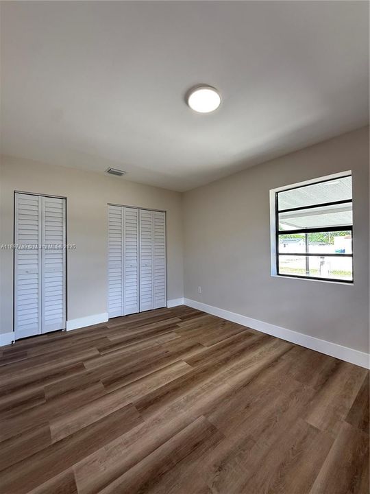 Active With Contract: $539,000 (4 beds, 3 baths, 1323 Square Feet)