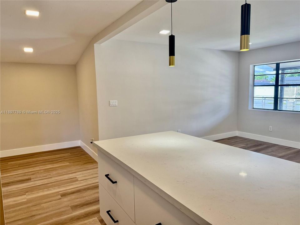 Active With Contract: $539,000 (4 beds, 3 baths, 1323 Square Feet)