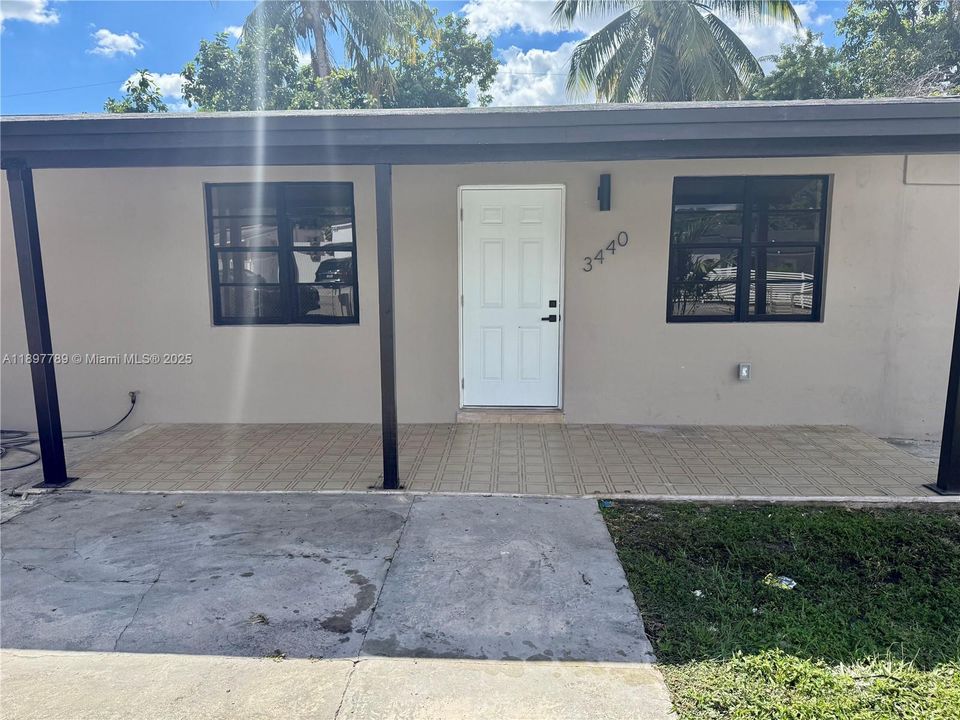 Active With Contract: $539,000 (4 beds, 3 baths, 1323 Square Feet)