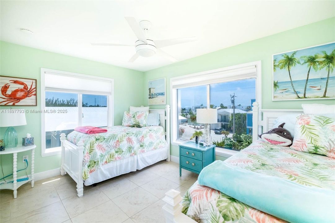 Trundle Guest 3rd floor