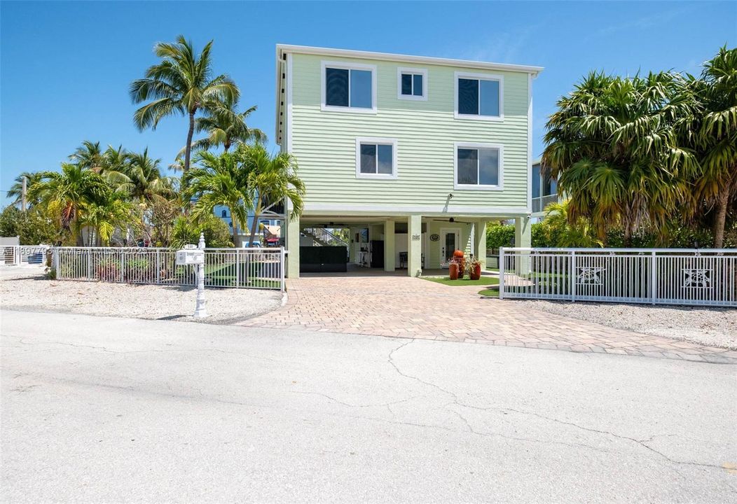 待售: $2,490,000 (4 贝兹, 3 浴室, 2508 平方英尺)