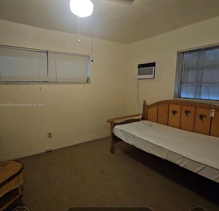 For Sale: $669,000 (4 beds, 3 baths, 1613 Square Feet)