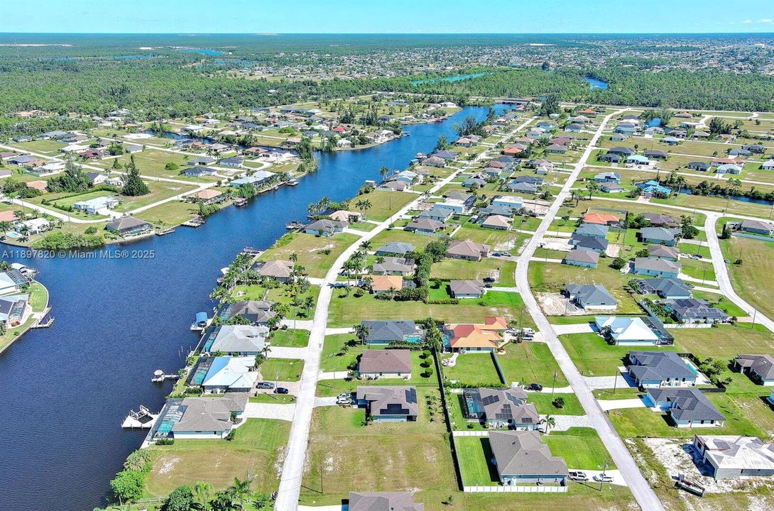 待售: $52,000 (0.24 acres)