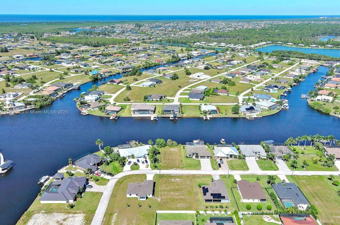 待售: $52,000 (0.24 acres)