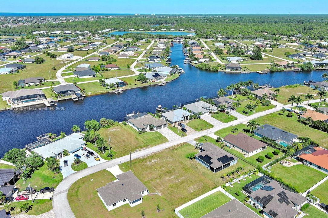 待售: $52,000 (0.24 acres)