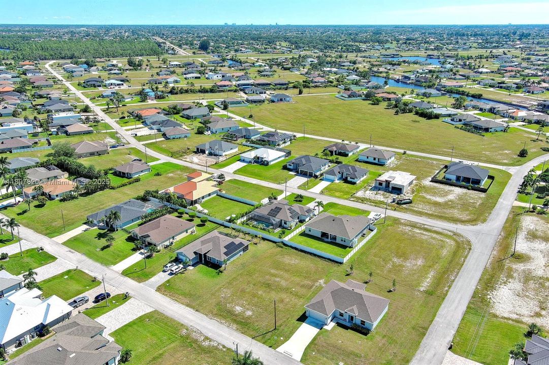 待售: $52,000 (0.24 acres)